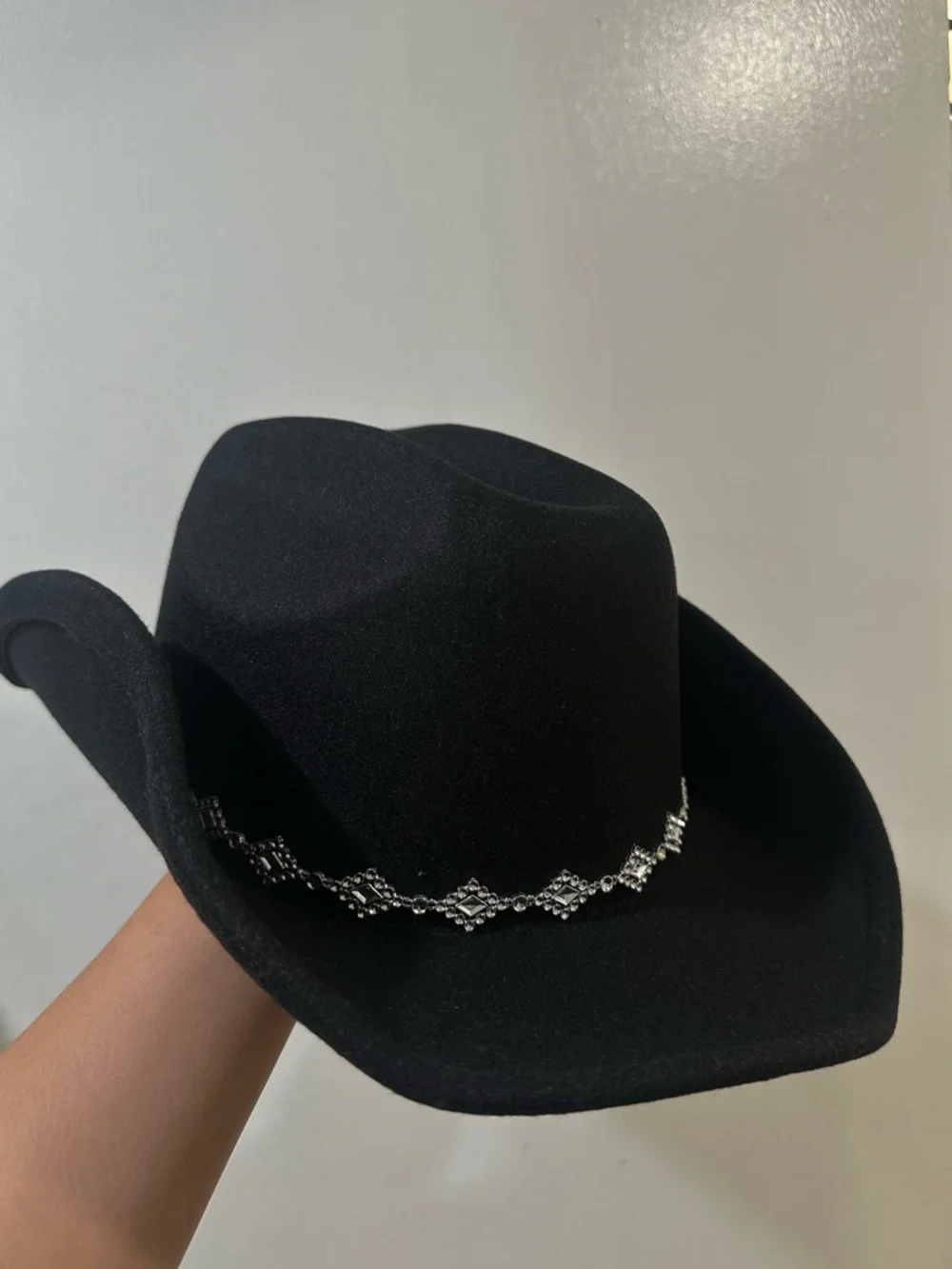 Cowgirl hat - Picture 2 of 3